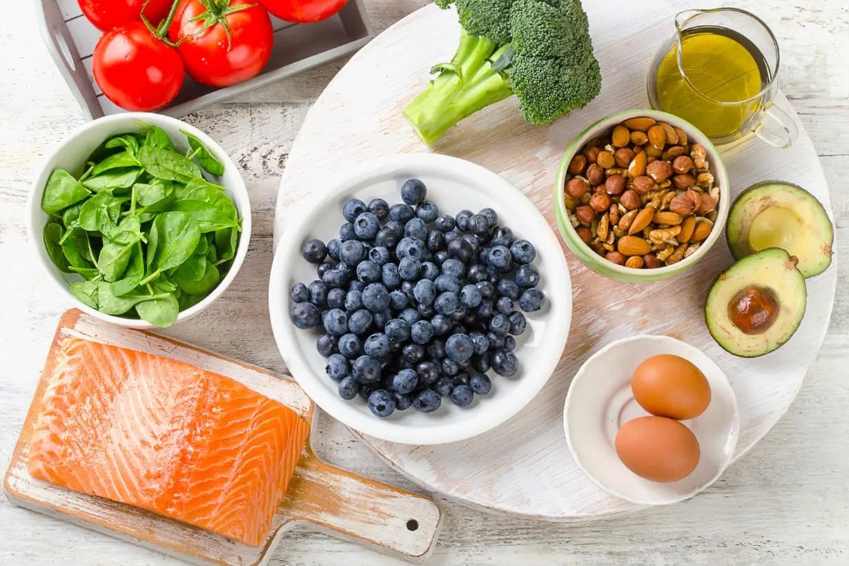Guía de alimentos naturales y opciones nutricionales inteligentes